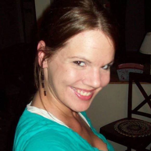 Meet your Posher, Juliana - Picture 1 of 3